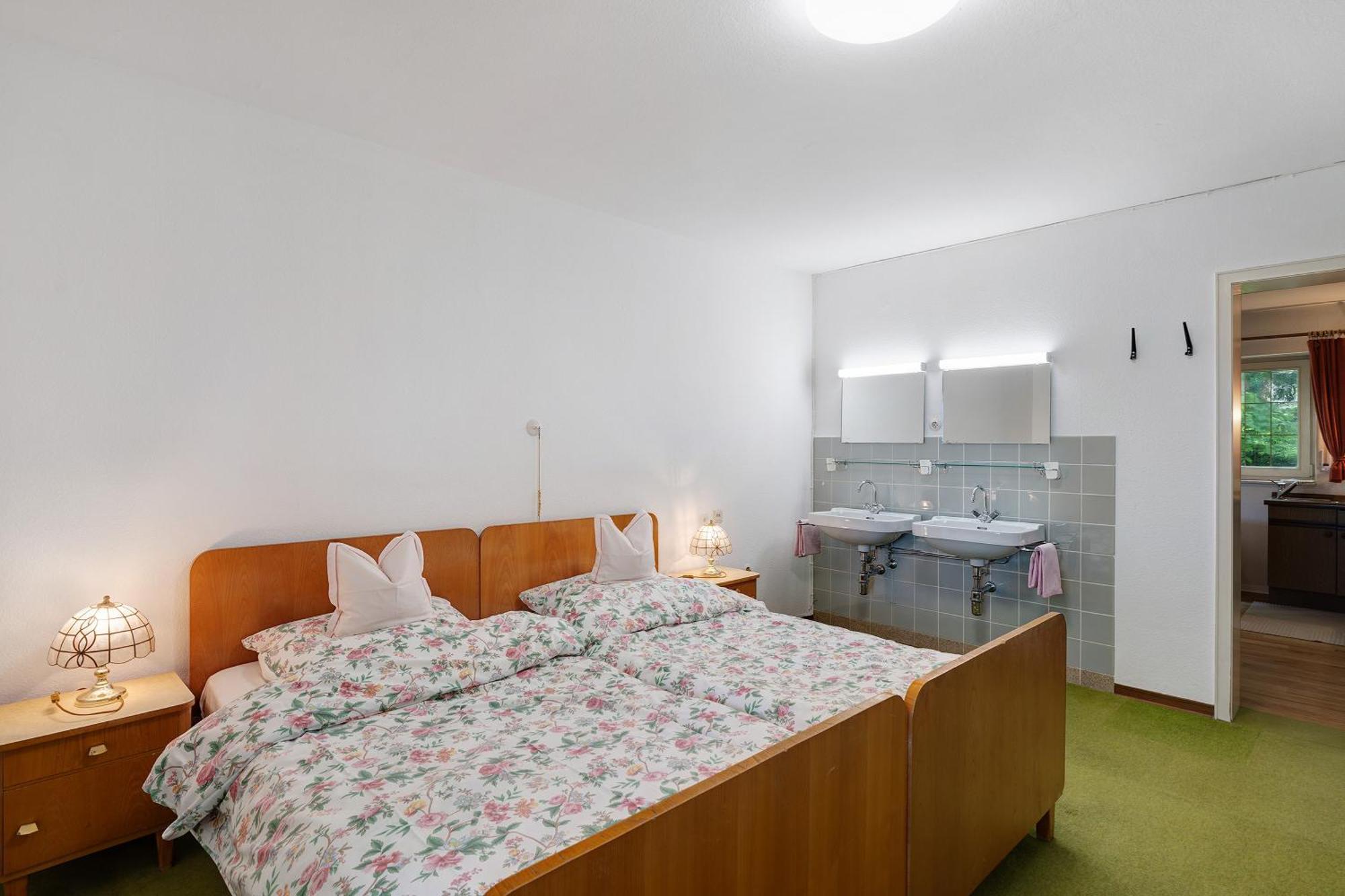 Gaestehaus Hirzel Bad Wildbad Exterior photo
